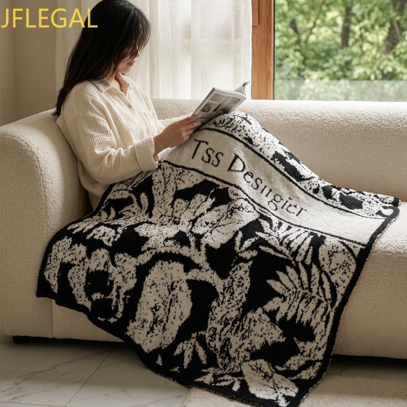 Home Office 365 - Manta Decorativa Vintage Preta com Estampa